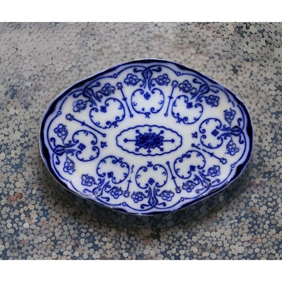 ANTIQUE CONWAY FLOW BLUE OVAL PLATE WITH EXTRAVAGANT PATTERN~10 3/4" LONG X 8" W - Picture 1 of 15